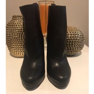 Nine West Ankle Boots!